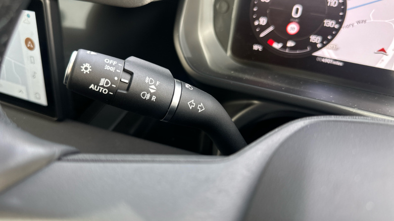 Land Rover Defender 3.0 D250 X-Dynamic SE 110 5dr Auto Diesel Estate